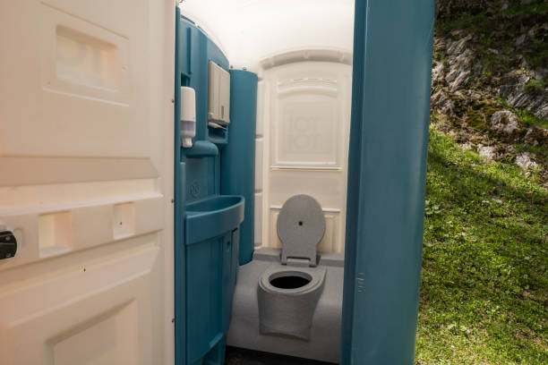 Portable restroom solutions in South Apopka, FL