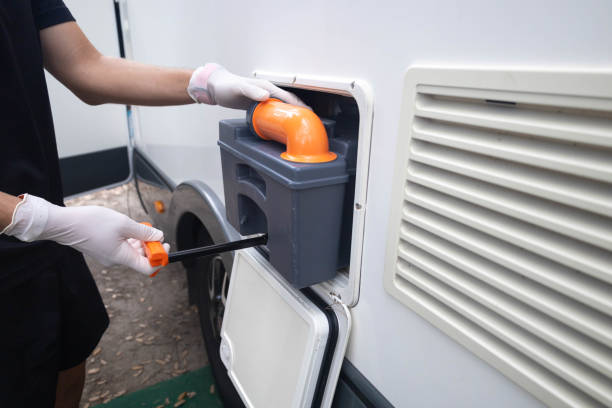 Portable Toilet Options We Offer in South Apopka, FL