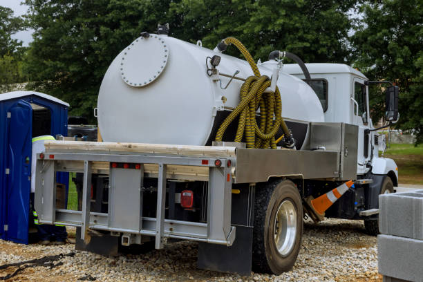 Best Portable restroom trailer rental  in South Apopka, FL